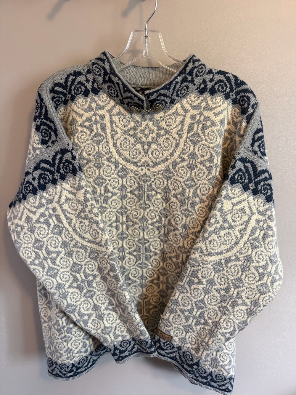 Vintage Heavy Wool Nordic Fair Isle Clasp Sweater Grey L
